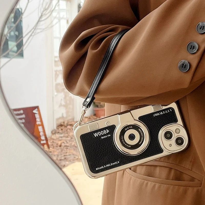 New Vintage Camera Design Case That Looks Like a Camera